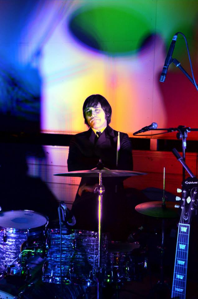 2014 «Los Beetles Con 2 E» Al Aire Libre